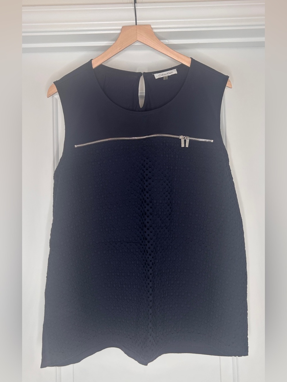 Women’s Navy Calvin Klein Sleeveless Top, XL, Zipper, Patterned Front